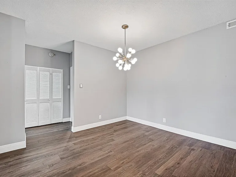 5150 Hidalgo St #402 — Photo 21
