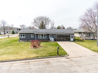 3814 Holly PLACE, La Crosse, WI 54601