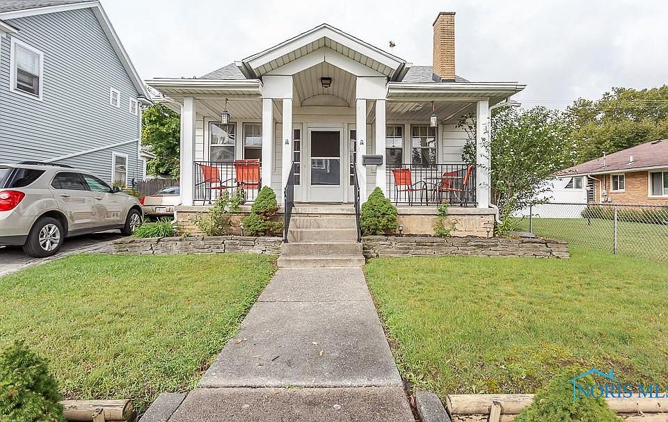 1st image of 4225 Parrakeet Ave