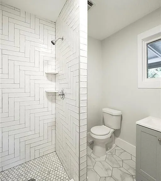 208 W 45th St #208 — Photo 5