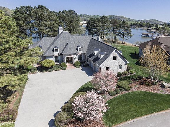 2nd image of 220 Marsh Hawk Dr