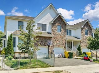 44 Sanz Town Rd, Lakewood, NJ 08701