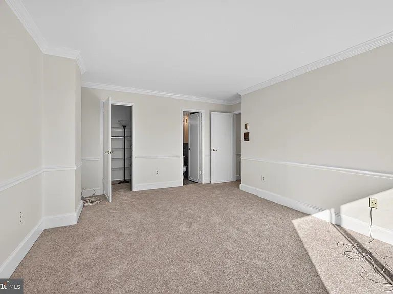 1111 University Blvd W #1016 & 1017 — Photo 14