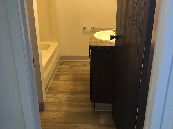 2009 NW Hickory Ln #4, Ankeny, IA 50023