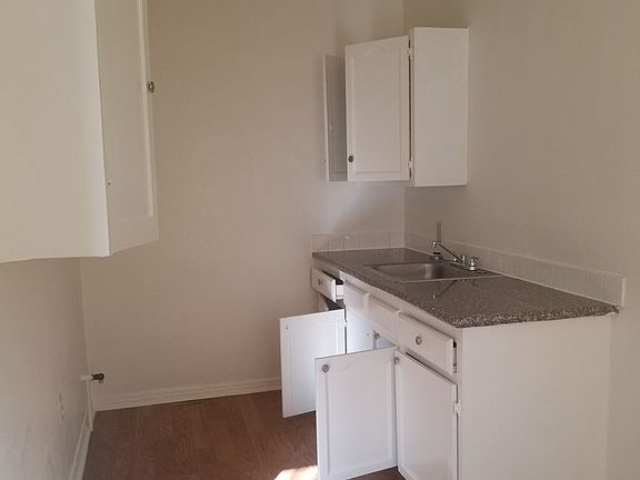 5th image of 1046 W Martin Luther King Jr Blvd #429