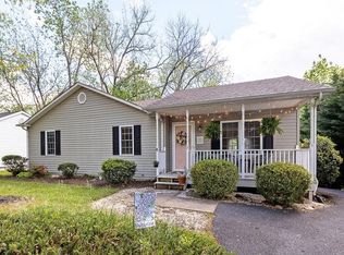 7 Sullivan St, Staunton, VA 24401