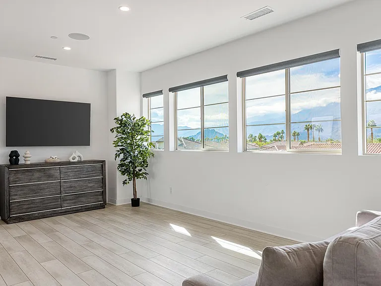 Upstairs Landing Space