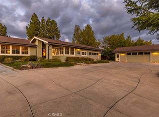1045 Vista Grande St, Paso Robles, CA 93446