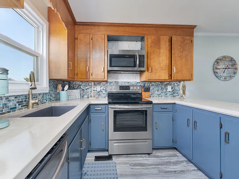 102 Wilson St — Photo 9