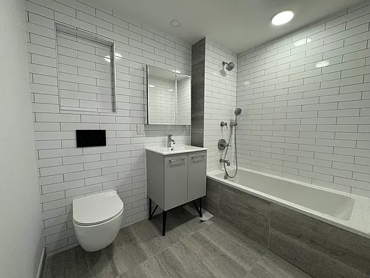 Rented by Rumah Realty Inc | media 10