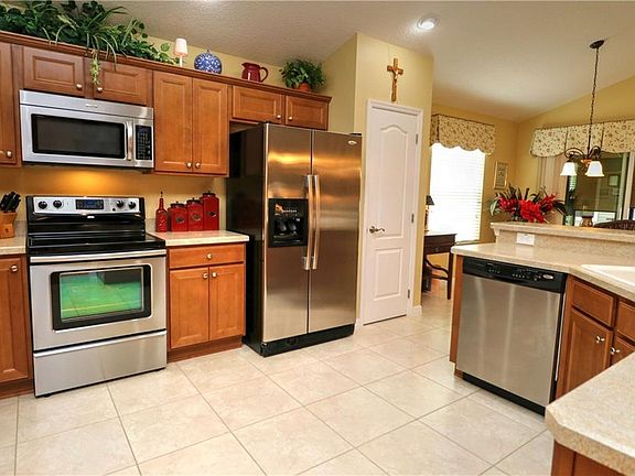 4th image of 2382 Southwood Dr