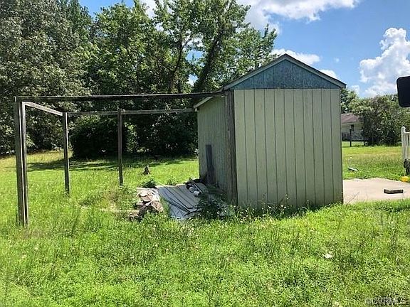 4th image of 8807 Circlewood Dr