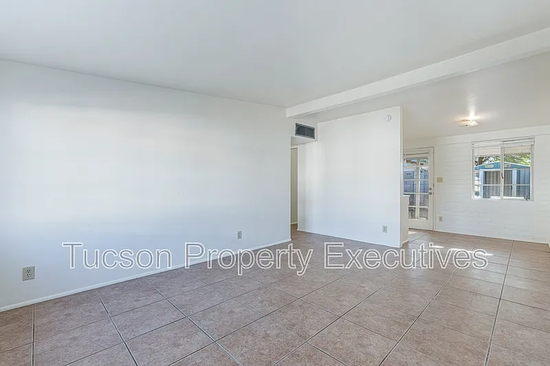 1 bed, 1.0 bath, 612 sqft, $900 — Photo 4