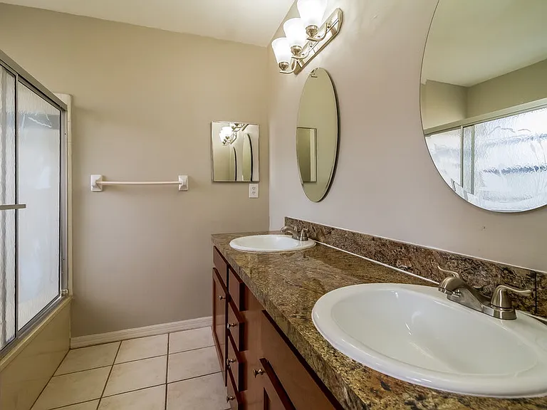 9619 Bandelier Dr — Photo 11