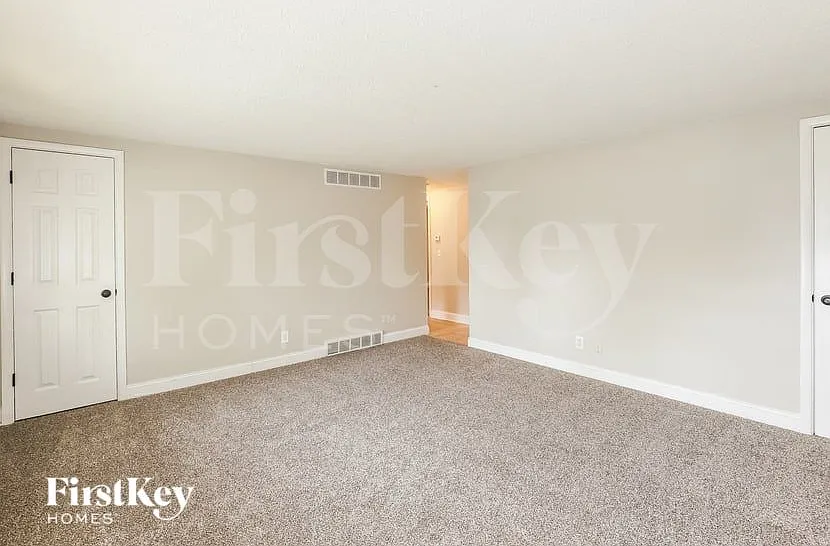 2 bed, 1.0 bath, 900 sqft, $1,485 — Photo 4