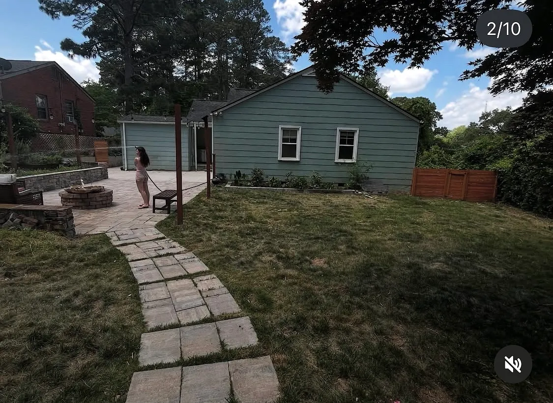 1 bed, 880 sqft, $1,300 — Photo 2
