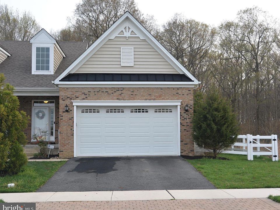 1st image of 131 Sirius Dr
