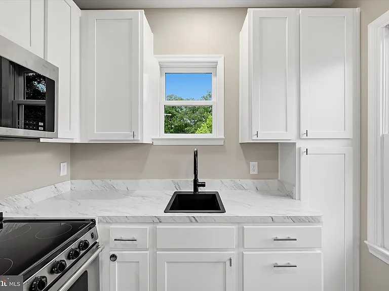 222 S Kent St — Photo 14
