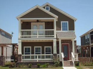 570 N Tennyson Ln, Fayetteville, AR 72704
