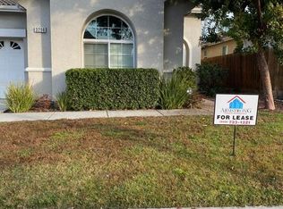 3206 W Elowin Ave, Visalia, CA 93291