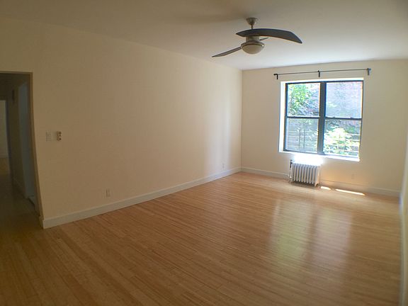 2nd image of 31 Ocean Pkwy #6YG