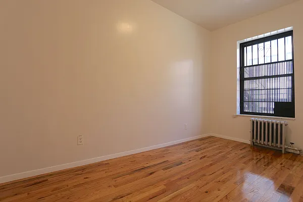 Rented by Compass | media 7