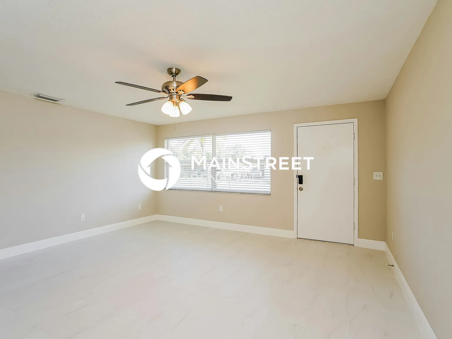 11 Skipton Cir — Photo 4