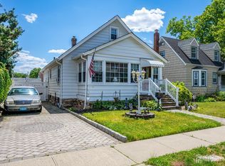 17 Vanderbilt Pl, Woodbridge, NJ 07095