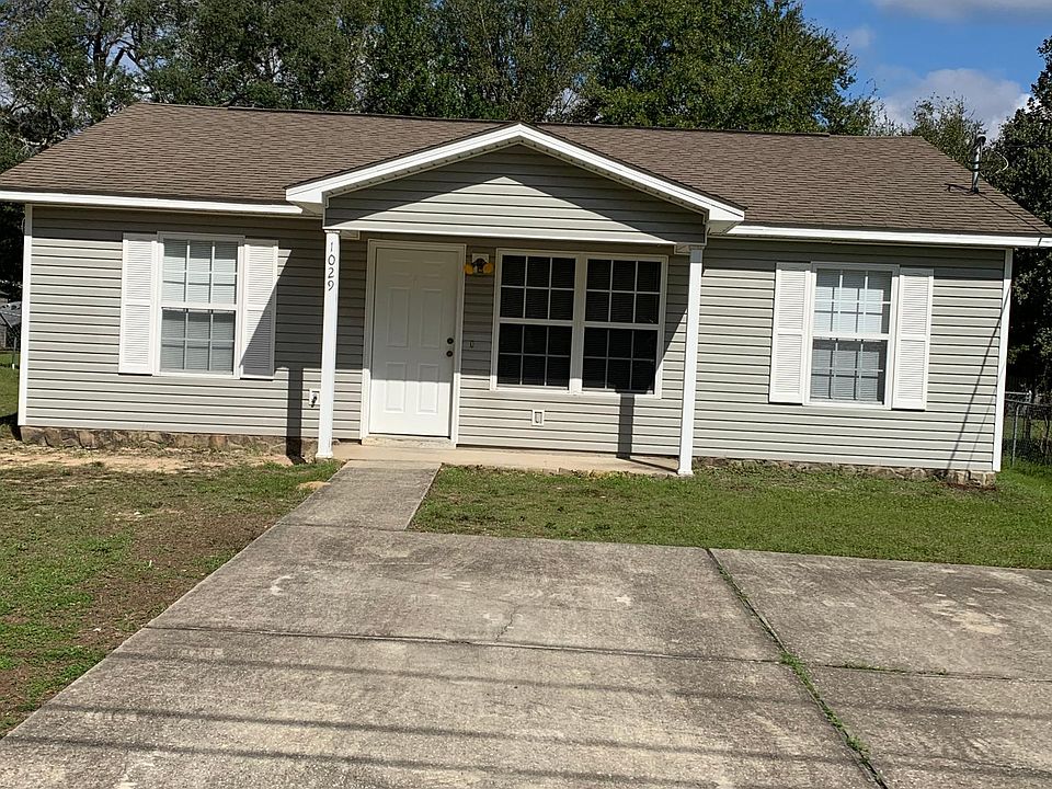 1st image of 1029 47th St