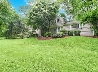 7 Bittersweet Ln, Westport, CT 06880