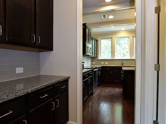 Butler's & walk-in pantry