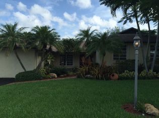 11611 SW 99th St, Miami, FL 33176