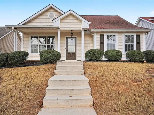 309 Fairdale Trce, Stockbridge, GA 30281