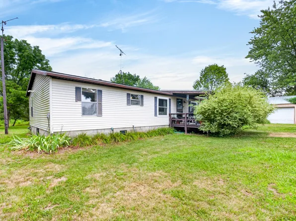 42956 6th Ave, Bloomingdale, MI 49026