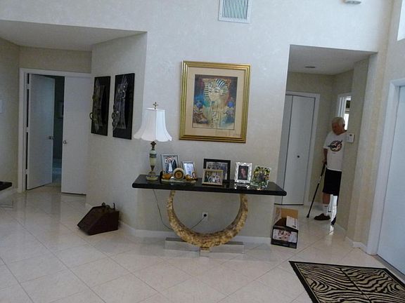 2nd image of 11462 Victoria Cir