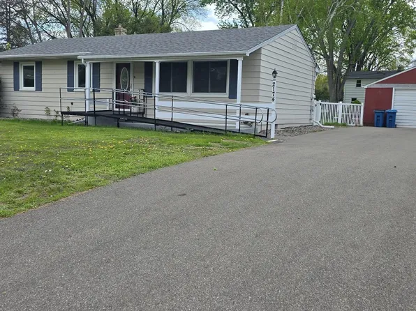 2174 County Road F E, White Bear Lake, MN 55110