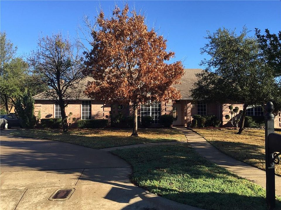 1st image of 203 Driftwood Pl