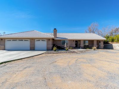 6954 7th Ave, Hesperia, CA, 92345