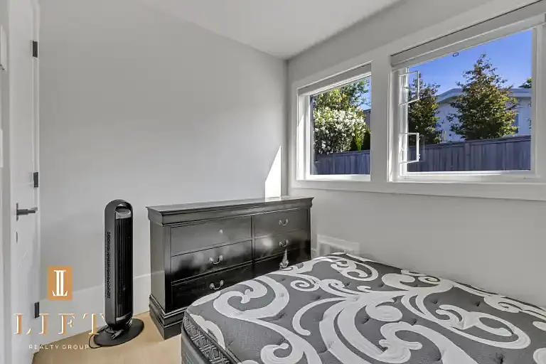 901 Jackson Cres #1A — Photo 6
