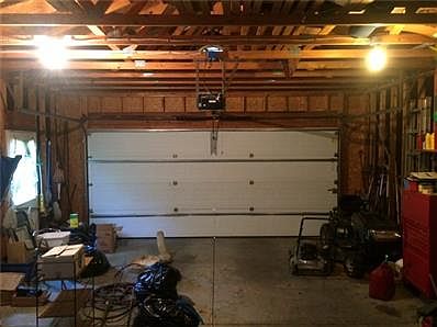 3rd image of 2881 Whitehall Dr