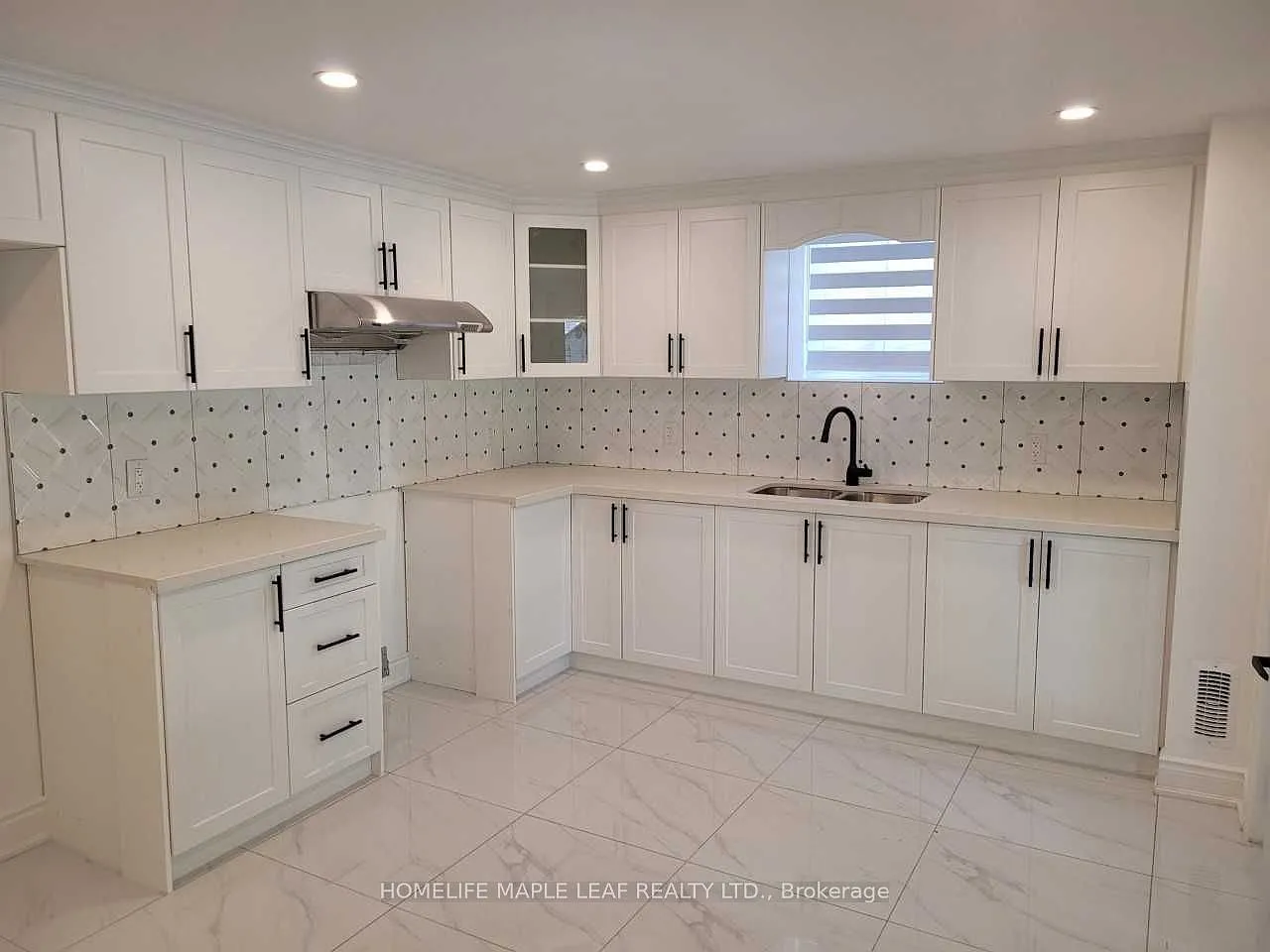 2 bed, $2,300 — Photo 3
