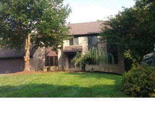 8 Running Brook Ln, Newark, DE 19711