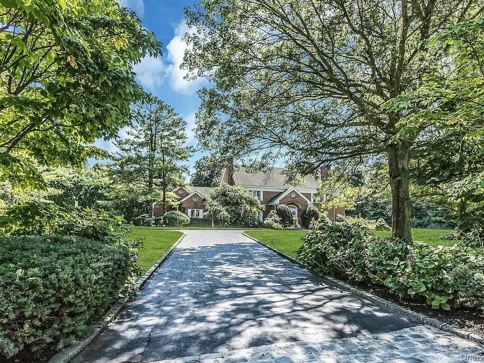 10 High Meadow Ct