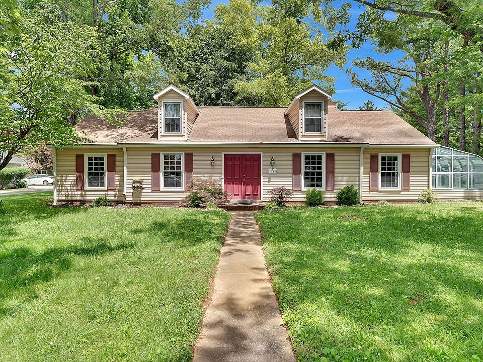1st image of 1517 Belle Oaks Dr
