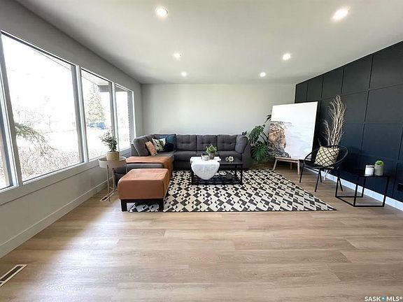 5th image of 103 Ontario Ave