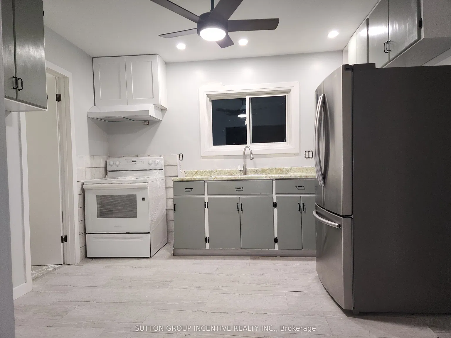 2 bed, $1,800 — Photo 2