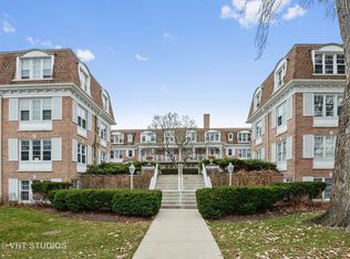 2300 Central St APT 2S, Evanston, IL 60201
