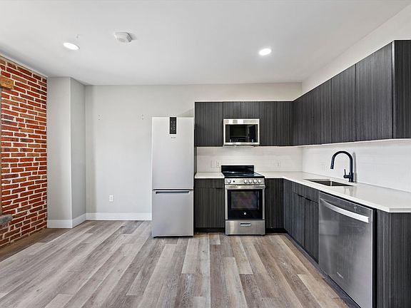 5th image of 1440 N Clarkson St #305