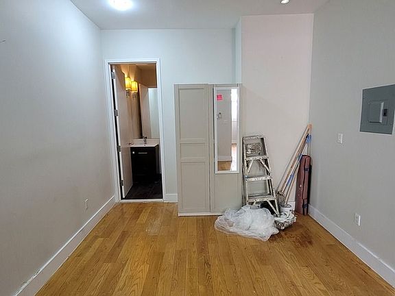4th image of 824 Saint Johns Pl #1FF