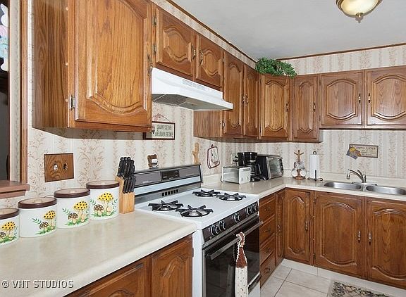 3rd image of 113 Cypress Dr